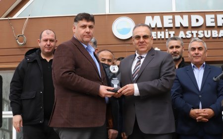 İzmir Büyükşehir Belediyesi ne çifte ödül