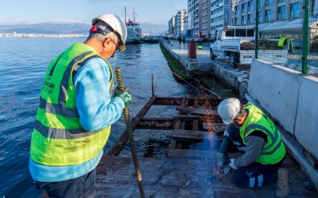 KONAK'TAKİ ÇÜRÜYEN SEYİR TERASARI SÖKÜLÜYOR