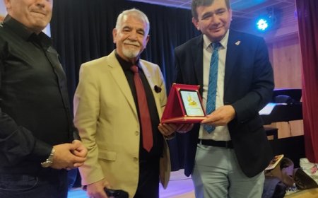 AKHİSAR'DA ŞİİR GÜNLERİ