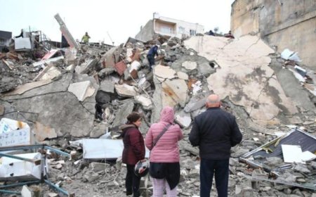 ONLARCA BİNA YIKILDI :'BİR TANE BİLE YETKİLİ YOK '