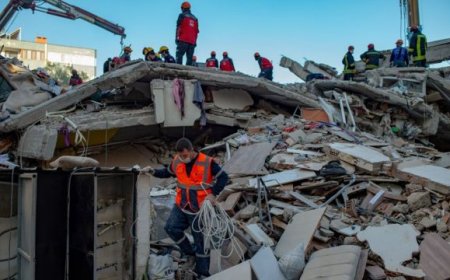 MALATYA TEMEL İHTİYAÇLARINI ARIYOR :KAZMA VE KÜREK