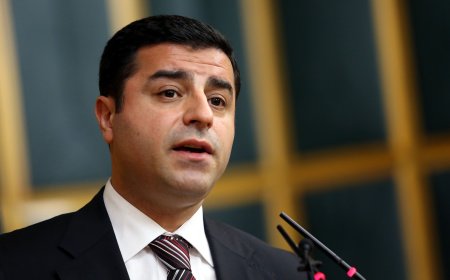 Demirtaş: 'Özellikle yurtdışındaki halkımız Suriye ve Rojava bölgesine de yardım göndermeli
