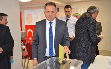 DARENDE ZİRAAT ODASI GENEL KURULUNDA ORHAN KARACA GÜVEN TAZELEDİ