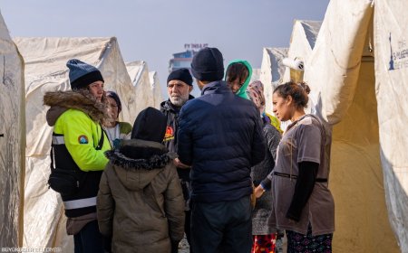 İZMİR'DEN AFET BÖLGESİNE UZANAN YARDIM KORİDORUNA DESTEK YAĞIYOR
