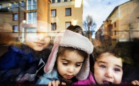 REFAKATSİZ ÇOCUKLAR İÇİN BİNLERCE BAŞVURU YAPILDI