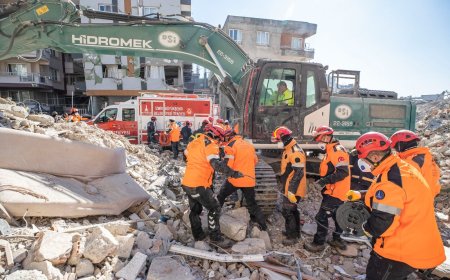 "SON VATANDAŞIMIZI ALANA KADAR BURADAYIZ"
