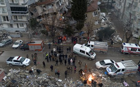 AFAD'DAN HATAY DEPREMİ AÇIKLAMASI :90 ARTÇI MEYDANA GELDİ