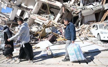 VAHAP SEÇER :BAZI İLLERDE VALİLER DEPREMZEDE SIĞINMACILARI GERİ ÇEVİRDİ