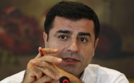 DEMİRTAŞ :ALTI BUÇUK YILDIR İLK DEFA TAHLİYE TALEP EDİYORUM AMA VİCDANLAR ÇÜRÜMÜŞ