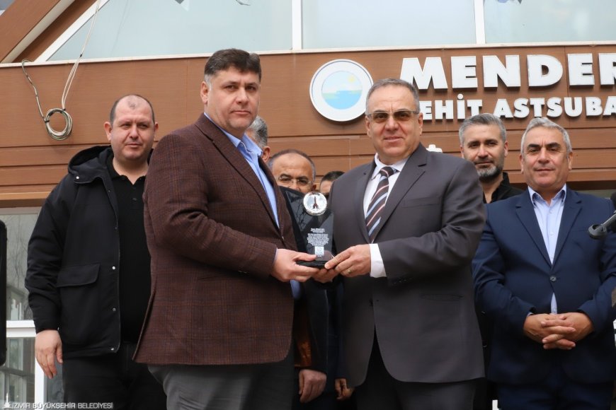 İzmir Büyükşehir Belediyesi ne çifte ödül