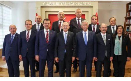 KILIÇDAROĞLU ,YAVAŞ VE İMAMOĞLU İLE FOTOĞRAF PAYLAŞTI