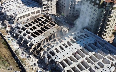 DEPREMDE YERLE BİR OLAN RÖNESANS'IN ÇÖKME NEDENİ ORTAYA ÇIKTI