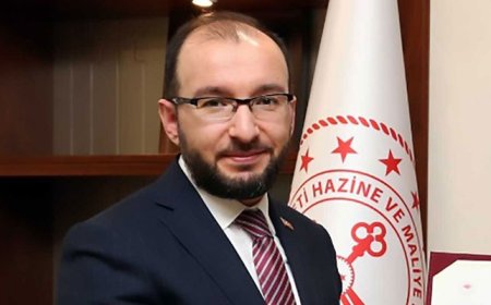 CHP'Lİ YAVUZYILMAZ PAYLAŞTI: BAKAN YARDIMCISININ DUDAK UÇUKLATAN 2023 MAAŞI