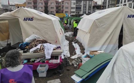 AFAD, GÖNÜLLÜLERİN KURDUĞU ÇADIRLARA EL KOYDU