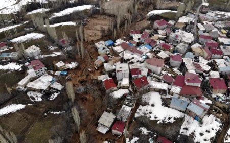 BİTLİS'TE GÖLET TAŞTI: 210 DEKAR TARIM ALANI ZARAR GÖRDÜ