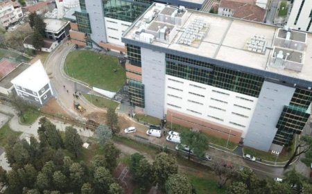 MARMARA ÜNİVERSİTESİ YERLEŞKESİNDE GÖÇÜK: BİR İŞÇİ YARALANDI