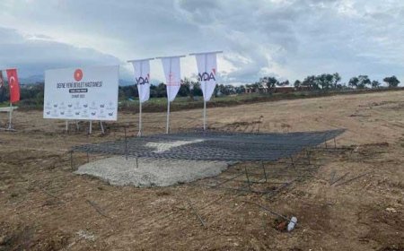 AKP'Lİ TUNÇ: TEMEL ATMA TÖRENİNDEKİ GÖRÜNTÜ TEMSİLİ BİR GÖRÜNTÜDÜR