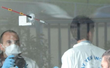 İYİP İSTANBUL İL BAŞKANLIĞI'NIN KURŞUNLANMASIYLA İLGİLİ BİR KİŞİ ADLİYEYE SEVK EDİLDİ