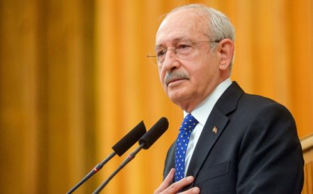 KILIÇDAROĞLU: ÜZGÜNÜM, SECCADEYİ GÖREMEDİĞİM İÇİN ÇOK ÜZGÜNÜM