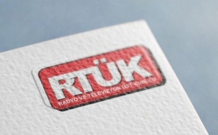 RTÜK'TEN CEZA YAĞMURU: DEPREM ELEŞTİRİLERİ GEREKÇE SAYILDI