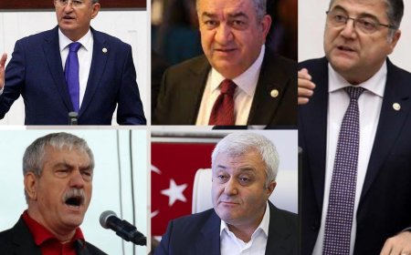 SOKAK SES YÜKSELTİYOR