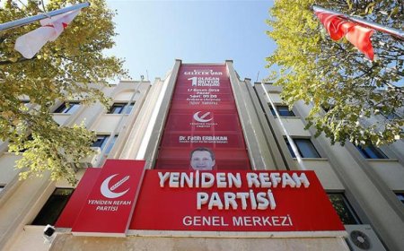 YENİDEN REFAH PARTİSİ'NDE İLÇE YÖNETİMİ İSTİFA ETTİ: 'İNANDIĞIMIZ DEĞERLER İLE ÇELİŞİYOR'