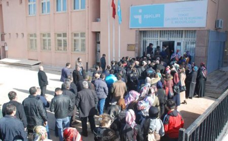 İŞSİZLER ORDUSUNA 569 BİN KİŞİ EKLENDİ