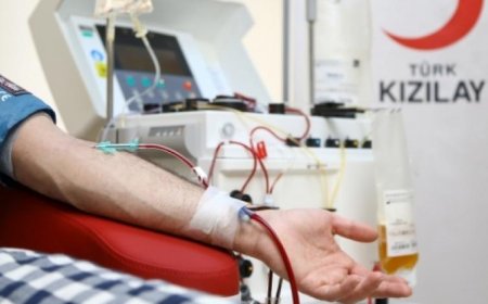 KIZILAY'DA KAN STOKU ALARMDA: '10 HASTADAN 4'Ü GERİ ÇEVRİLİYOR'