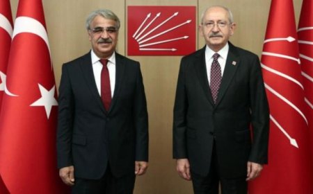 KILIÇDAROĞLU'NU DESTEKLEYECEKLERİNİ AÇIKLAYAN SANCAR: BARIŞA GİDEN YOLDA SORUMLULUK ÜSTLENMELİ