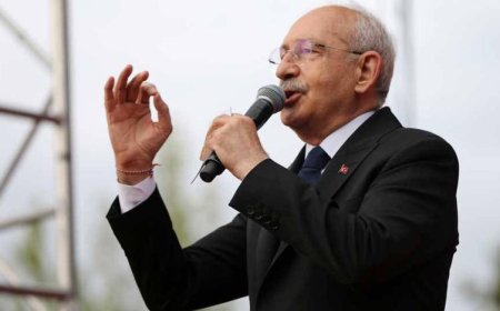KILIÇDAROĞLU, ERDOĞAN'A BARIŞ MANÇO ŞARKISIYLA YANIT VERDİ: İŞTE HENDEK İŞTE DEVE