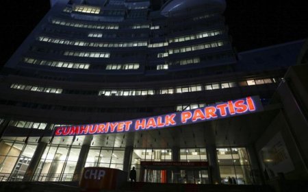 CHP'DE ÜST DÜZEY BÜROKRAT ATAMALARI İÇİN KOMİSYON KURULDU: EKİPLER OLUŞTURULUYOR
