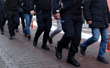 DEPREMZEDE SEÇMENLERE HAKARET ETTİKLERİ SUÇLAMASIYLA 8 KİŞİ GÖZALTINA ALINDI