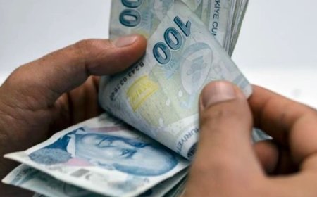 ASGARİ ÜCRET ZAMMI İÇİN GÖZLER DOLARDA: '22 BANDI KIRILIRSA...'