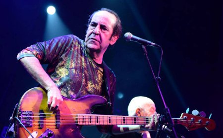 SANATÇI ÖZKAN UĞUR YAŞAMINI YİTİRDİ