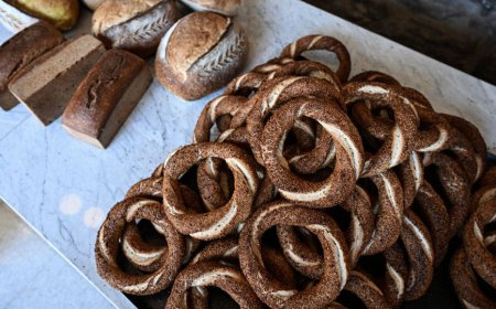 ANKARA'DA SİMİT 10 TL OLDU