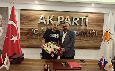 Ak Parti Çiğli 'de görev değişimi...