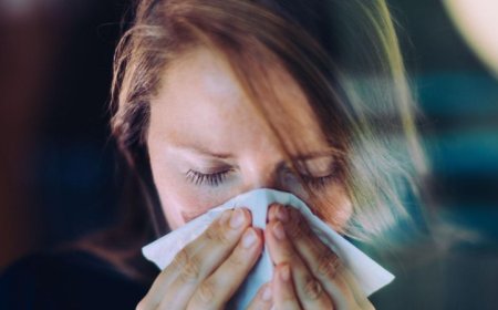 İngiliz sağlık yetkilisi: Covid henüz mevsimsel bir seyir izlemiyor, bizi şaşırtmaya devam edecek