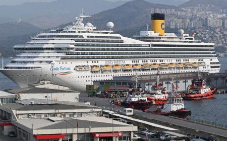 2 dev kruvaziyer Alsancak Limanı'na demirledi