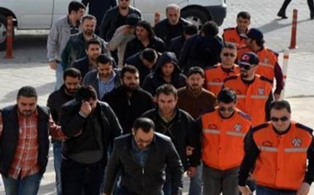 İzmir'de kaçak göçmen operasyonu
