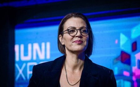 İsrail'de Şok İstifa!