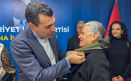 200 KADIN CHP’YE KATILDI