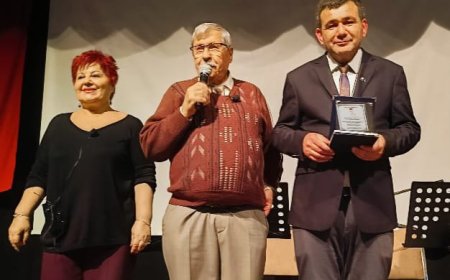 "İZMİR'DE ŞAİRLER, HÜSEYİN ERGÜN'ÜN HİKAYESİNDE BULUŞTU."