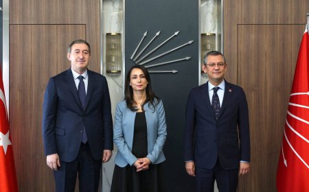DEM Parti'den CHP'ye ziyaret: Yerel seçimlerde işbirliği görüşüldü
