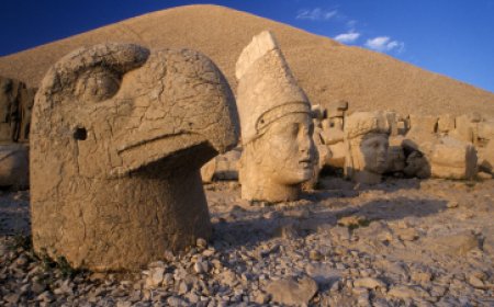 Yollar açıldı, tüm ihtişamıyla bekliyor