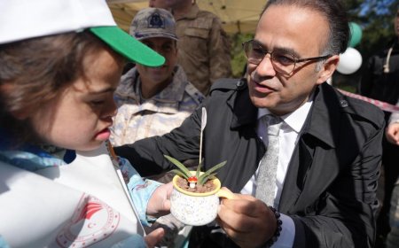 Özel Çocuklar Fidan Dikti