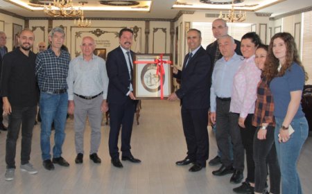 Belediye başkanına hayırlı olsun ziyaretleri sürüyor