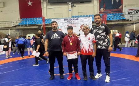 BERAT ALKAN GÜREŞTE TÜRKİYE ŞAMPİYONU