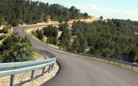 Beypazarı ilçesinde bazı köylerin yolları Sıcak Asfaltla kaplandı