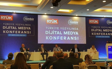 DİJİTAL MEDYA KONFERANSI DÜZENLENDİ