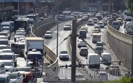 9 günlük tatilde Antalya'nın nüfusu 4 milyon arttı